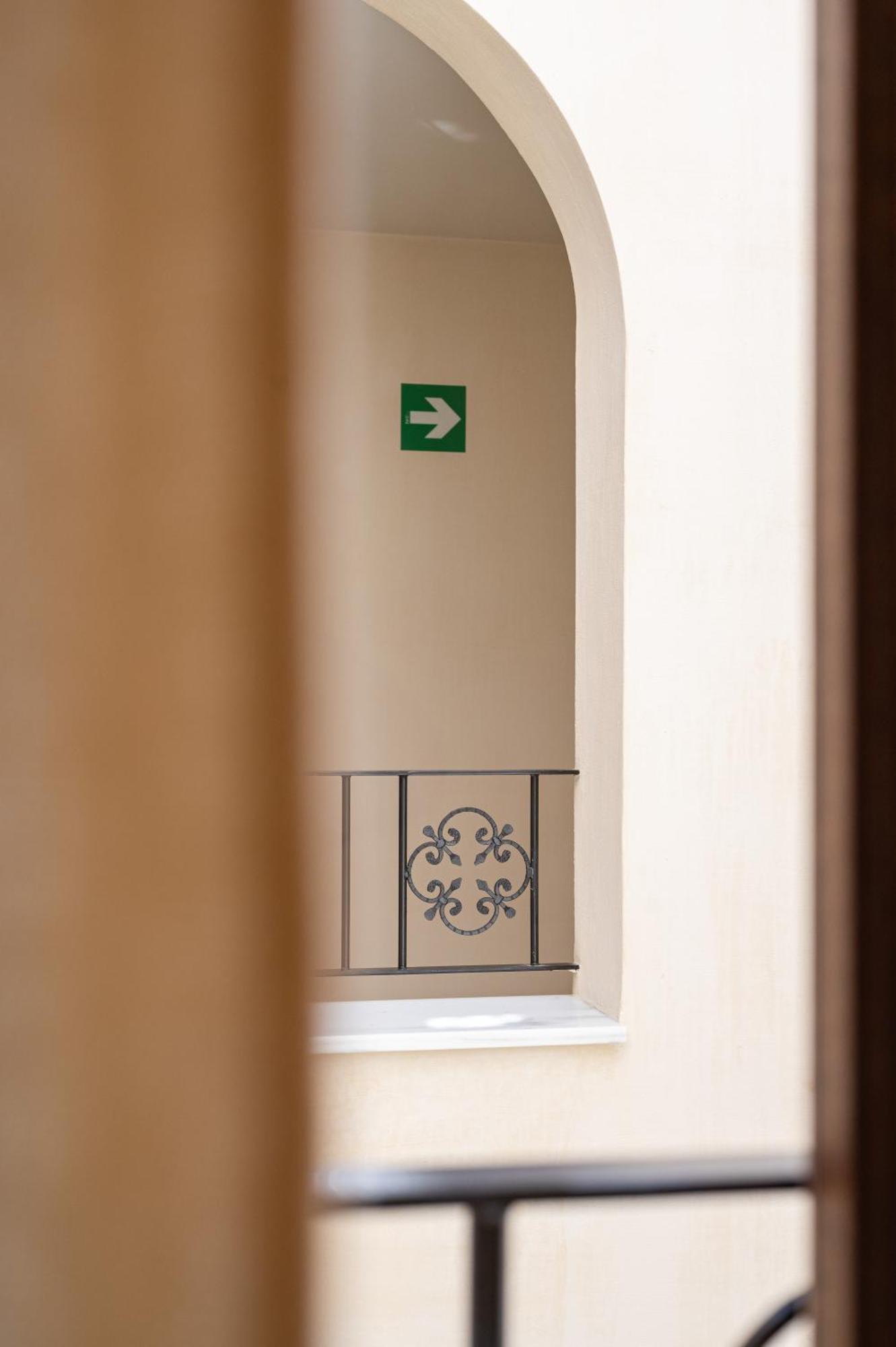 Apartamentos Gravina 56 Sevilla Buitenkant foto